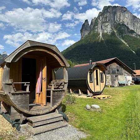 Schlafen Im Fass - Schlaffass - Abenteuer - Romantik - Haslifass Innertkirchen Exterior photo